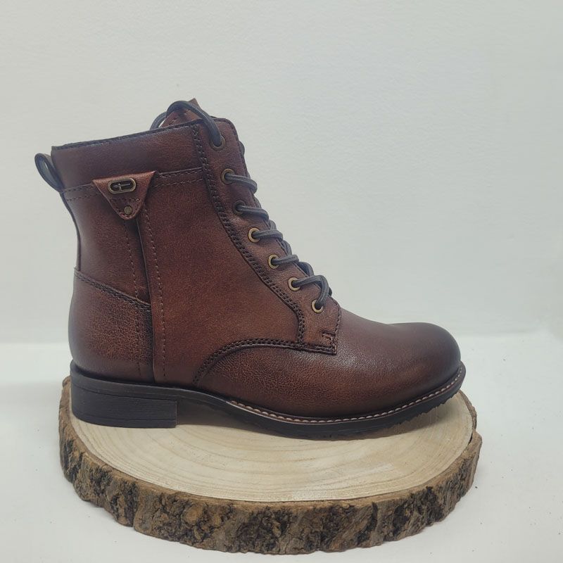 Bottine plate marron zip et fantaisie sur le côté Tamaris