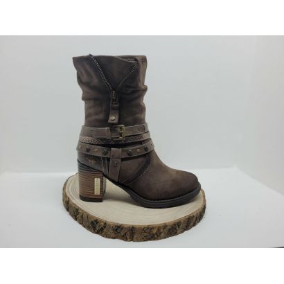Bottine à talon marron avec zip fantaisie et lanière Mustang 