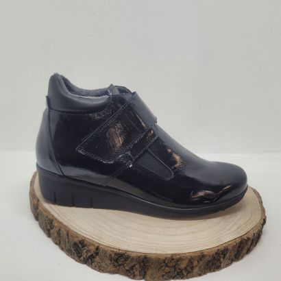 Bottine noir léger compensé 1 velcro Artika
