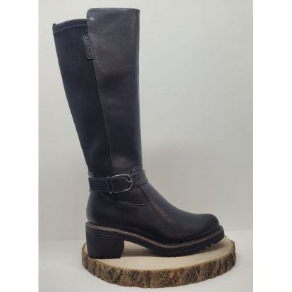 Botte plate noir cavalière avec lanière et boucle sur le cheville Marco tozzi