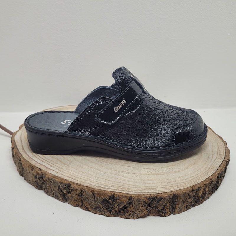 Sabot noir avec 1 velcroet strech brillant Stuppy