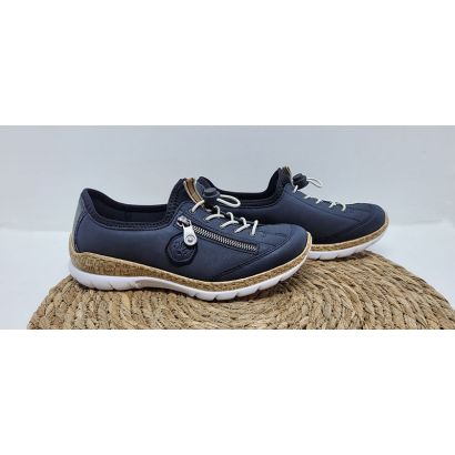Basket Bleu marine à lacets et tirette avec semelle brune et blanche Rieker
