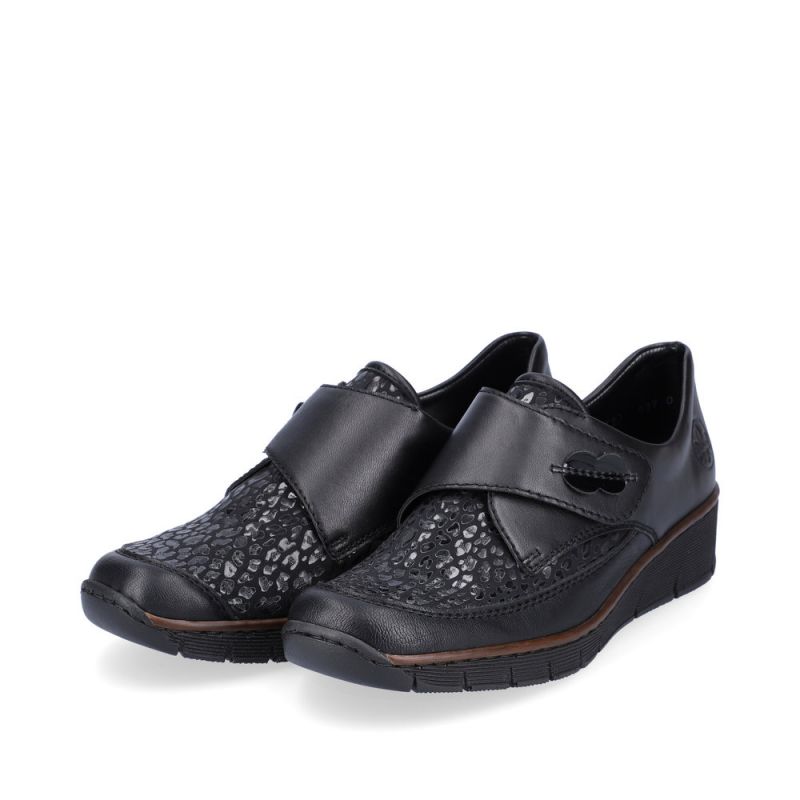 chaussure noire avec 1 velcro et motifs Rieker